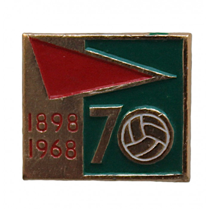 СССР 1968 нагрудный знак: «70 лет первому футбольному матчу в России» (Санкт-Петербург) СССР 1968 нагрудный знак: «70 лет первому футбольному матчу в России» (Санкт-Петербург)