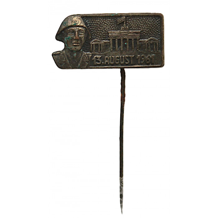 ГДР знак на игле «13 august 1961». Начало возведение Берлинской стены