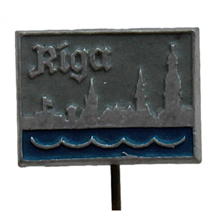 СССР (Латвия) знак на игле "Riga". Рига. Вид на набережную реки Даугавы