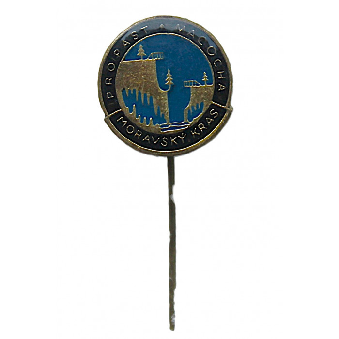 Чехословакия знак на игле "Propast Macocha - Moravsky Kras". Моравский Крас - Пропасть Мацоха