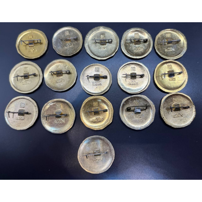 Набор из 16 Значков Города / Гербы №1. Серия Древний Герб