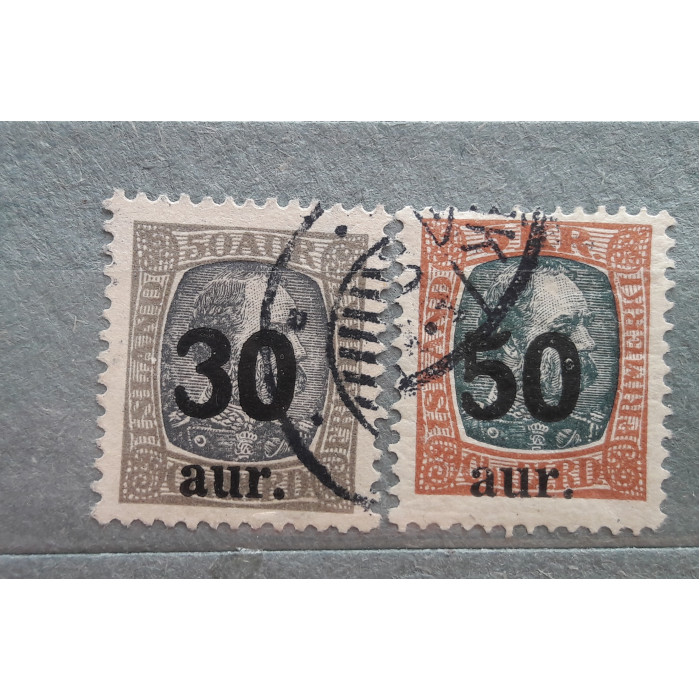 Исландия почтовая марка 1925 надпечатки 30,50aur 