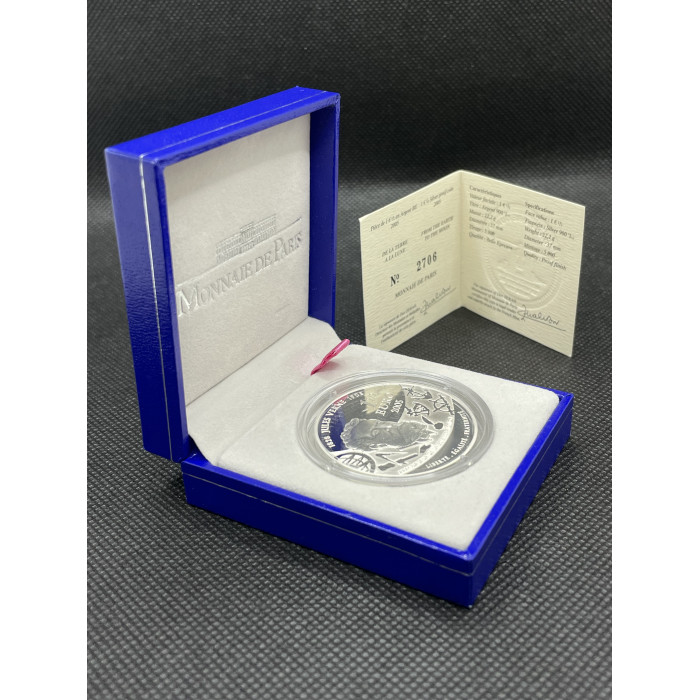 Франция 1 1/2 - 1,5 Евро 2005 год Ag 100 лет со дс Жюля Верна / С Земли на Луну РЕДКАЯ !