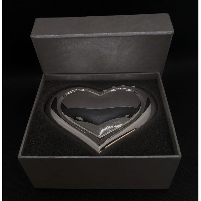 Ниуэ 2 Доллара 2011 год. Серебро 999. Любовь бесценна Фламинго. Сердце. Цветная