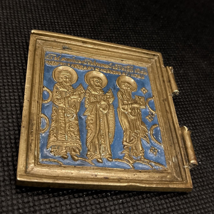 Царская Россия. Створка от складня Деисус с предстоящими "Девятка". Избранные святые. Эмаль