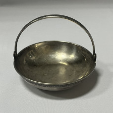 СССР, Конфетница из мельхиора с ручкой.  Гравировка. Московский ювелирный завод (МЮЗ)