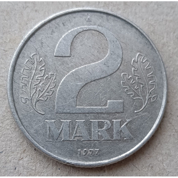 Германия , ГДР 2 Марки 1977 год , А, Герб