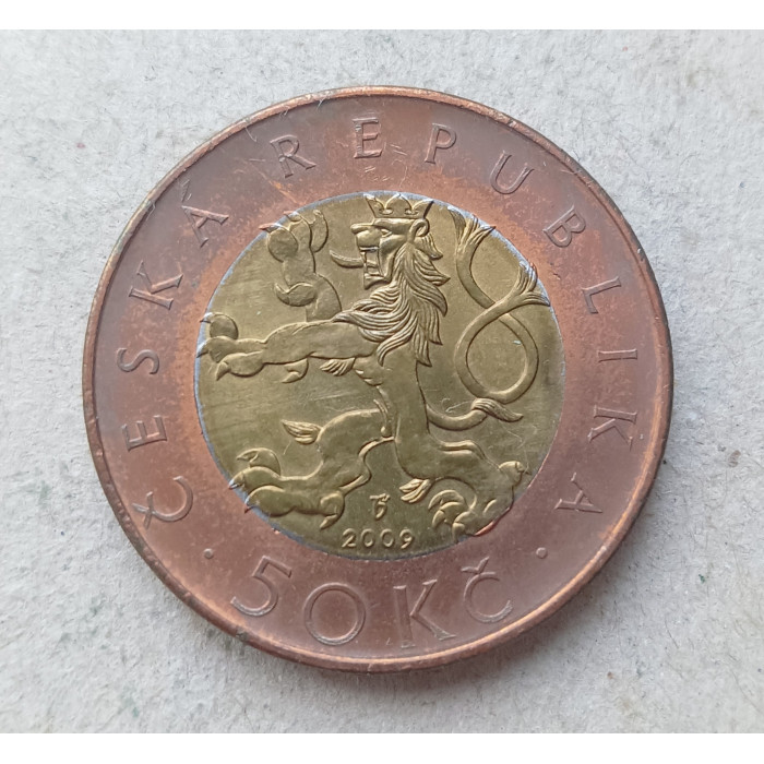 Чехия 50 Крон 2009 год , Богемский лев , Прага , Карлов мост , Биметалл
