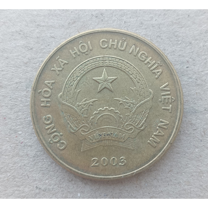 Вьетнам 5000 Донг 2003 год , Пагода