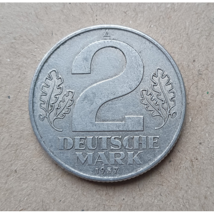 Германия , ГДР 2 Марки 1957 год , А