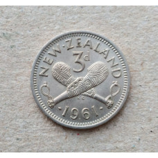 Новая Зеландия 3 Пенса 1961 год , Перекрещенные пату , Елизавета 2