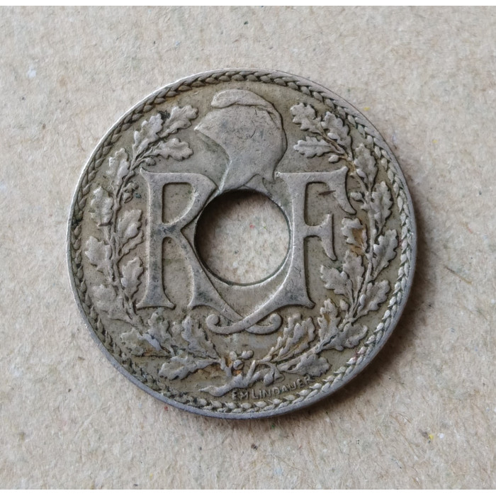 Франция 10 Сентим 1924 год