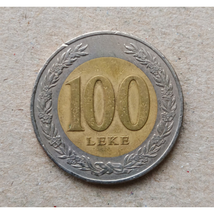 Албания 100 Лек 2000 год , Биметалл