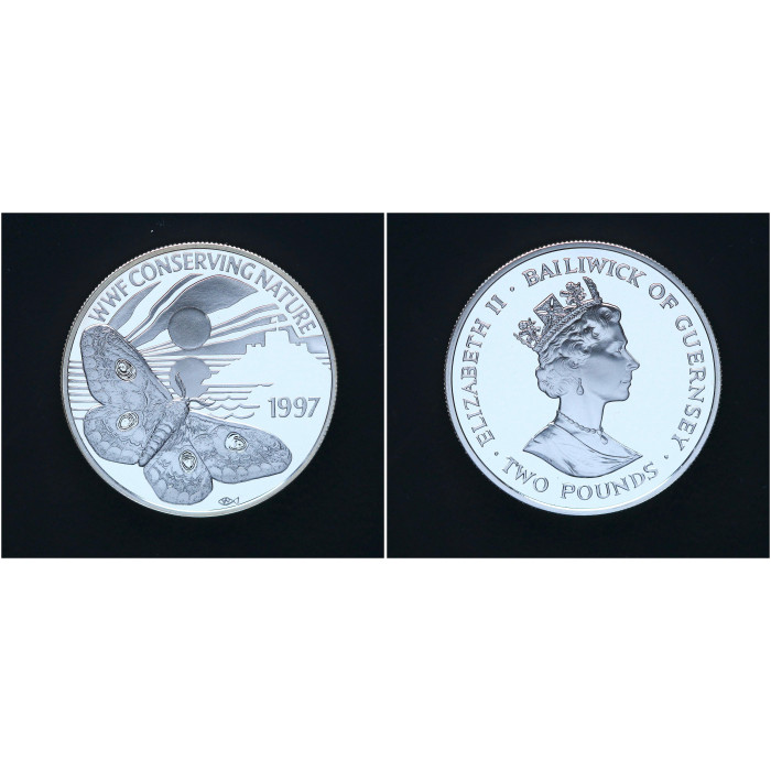 Гернси 2 Фунта 1997 год. Всемирный фонд дикой природы - Павлиноглазки. Бабочка РЕДКАЯ